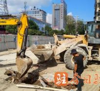 啊用力插嗯好爽舒服视频高温下的坚守｜道路建设者用汗水铺就畅通路